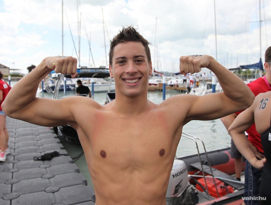 Gyurta Gergely, a nyíltvízi úszók 10 km-es Európa Kupájának győztese a futam végén Balatonfüreden, a Magyar Úszás Napján 2014. június 21-én. MTI Fotó: Kovács Anikó