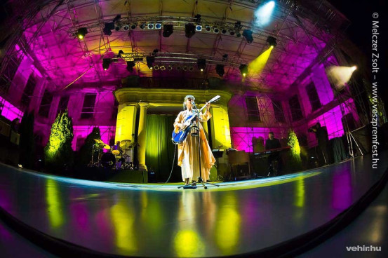 Galériánkat eléri a képre kattintva!