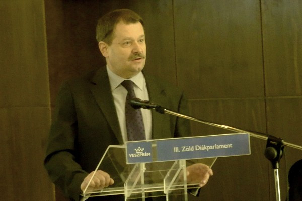Szauer István