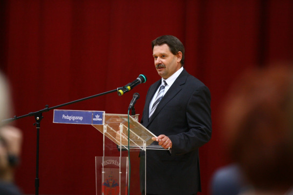 Szauer István