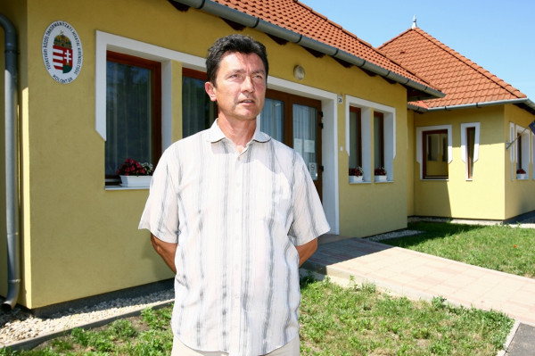 Tili Károly