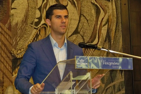 dr. Mihalovics Péter