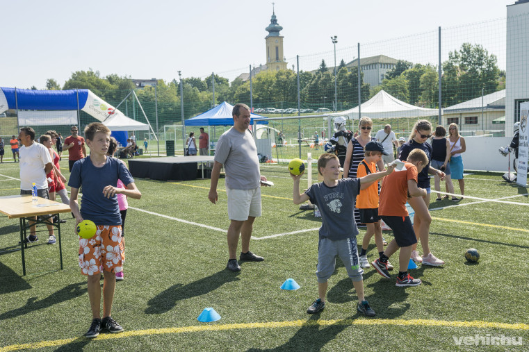 A képre kattintva megtekintheti a 2017-es sportágválasztóról készített képgalériánkat