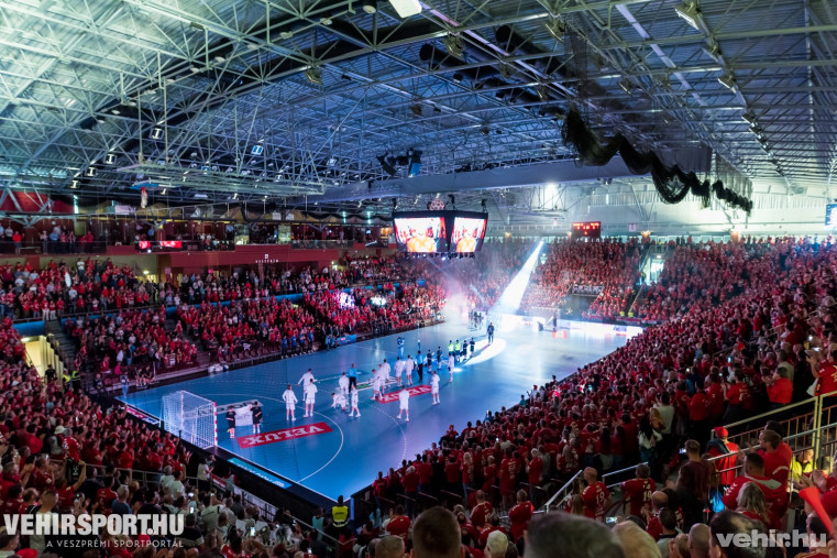 Galériánk megtekintéséhez kattintson a képre!