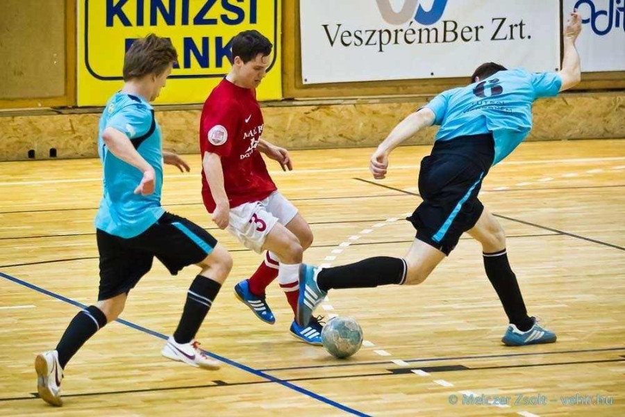 Szerdán (20 óra) FCV-Aramis edzőmeccs a Március 15. utcai csarnokban