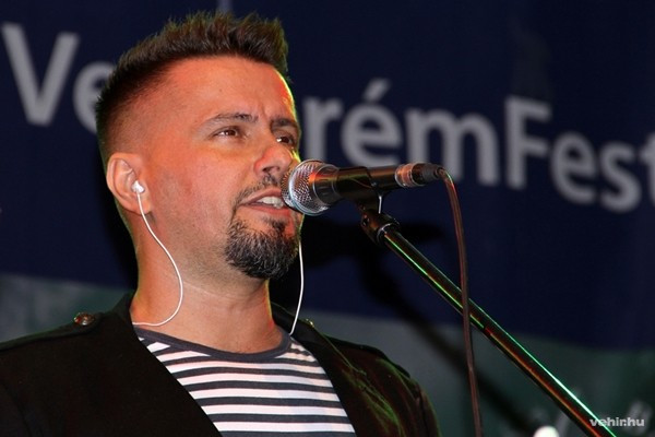 "Ma már nem állnék zenésznek."