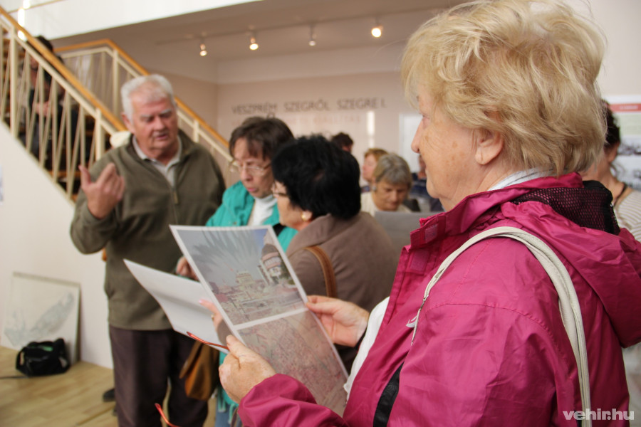 A képeken található helyszíneket kellett megtalálni