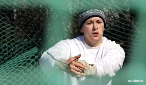 Bácskay Zsófia Matild kalapácsvetésben és diszkoszvetésben is győzött