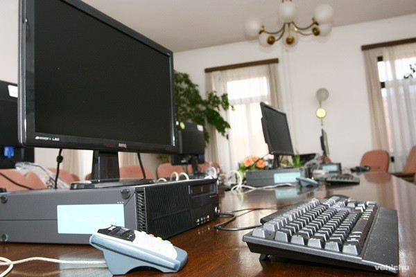 Itt dolgozzák fel a veszprémi választási adatokat