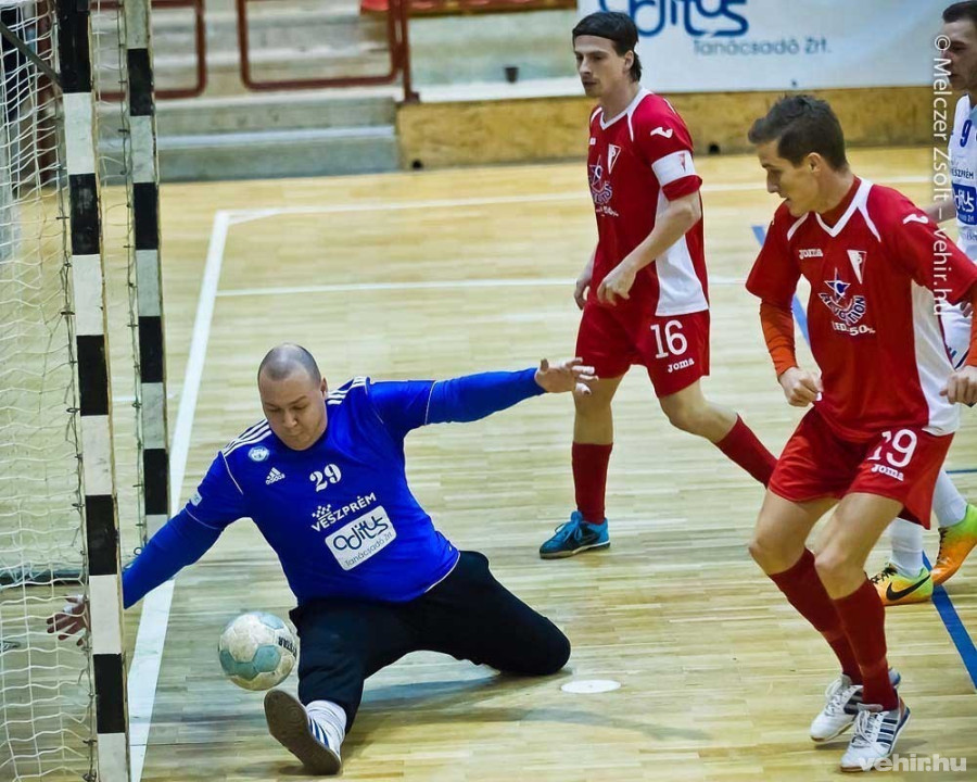 Revelandot az NB I legjobb kapusának választották