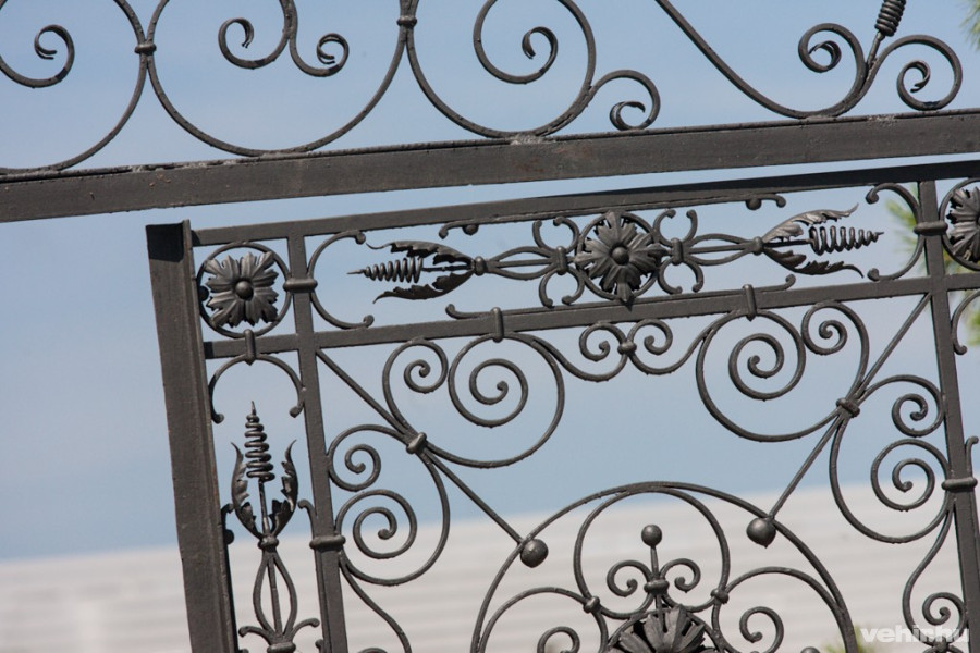 Kiss István mester kapuja (fotó: Domján Attila / vehir archív)