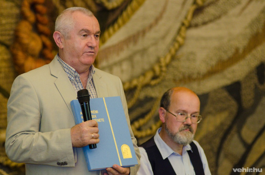 Dr. Földes Ferenc