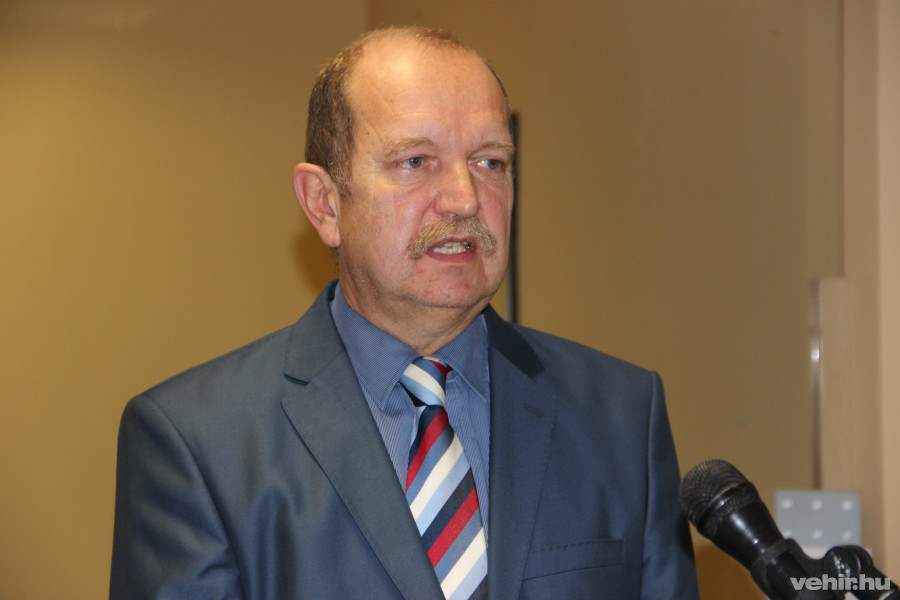 dr. Rácz Jenő
