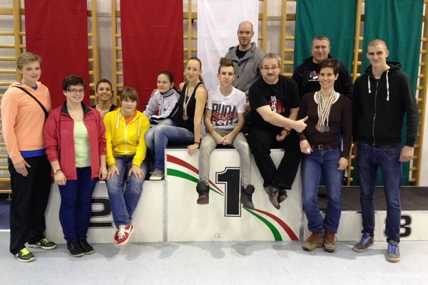 A Balatonalmádi TKD, a Darazsak és a Veszprém közös csapata