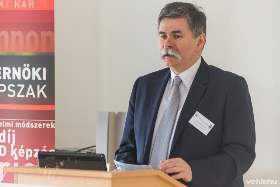dr. Szalai István 