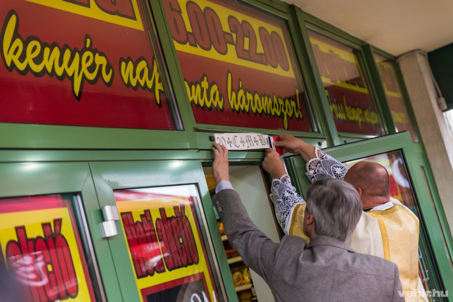 a vásárcsarnokban működő kisboltok jelenthetnek megoldást