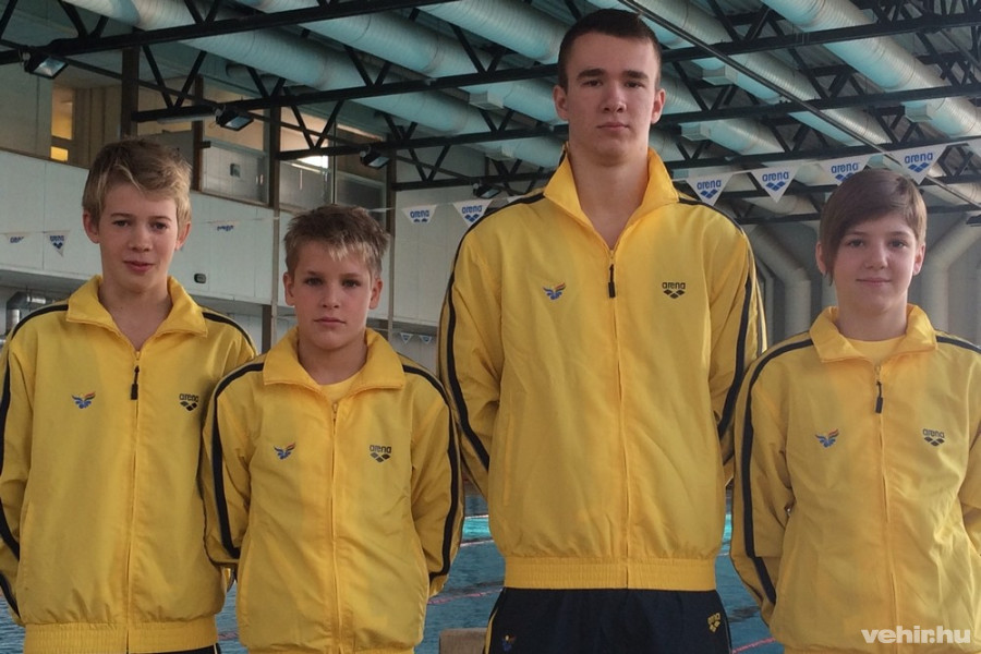 Balról jobbra: Mürkli Márton, Páll Sebestyén, Végh István (a klub serdülő válogatott versenyzője) és Hegyháti Csenge