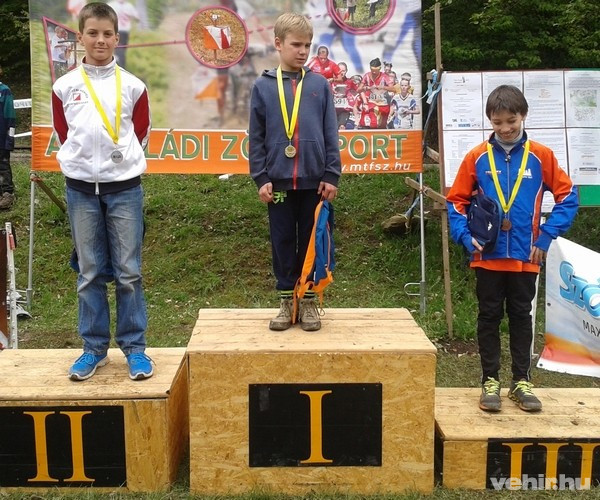 Chmelik Levente a dobogó második fokán
