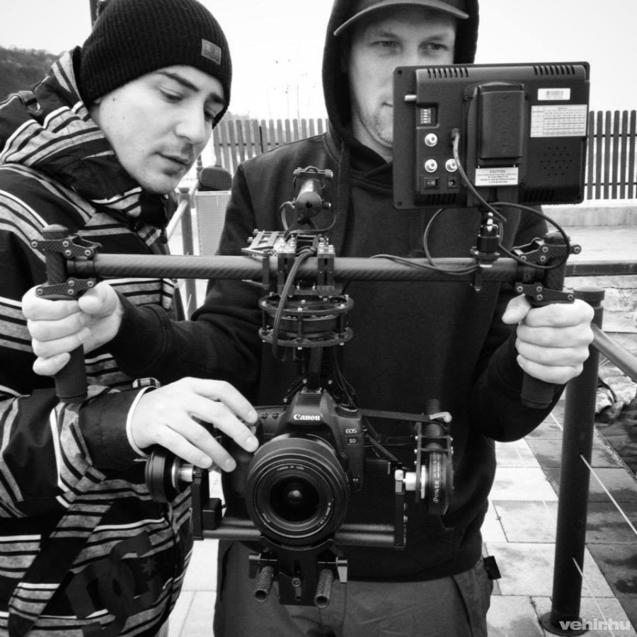 Brash és Belo munka közben