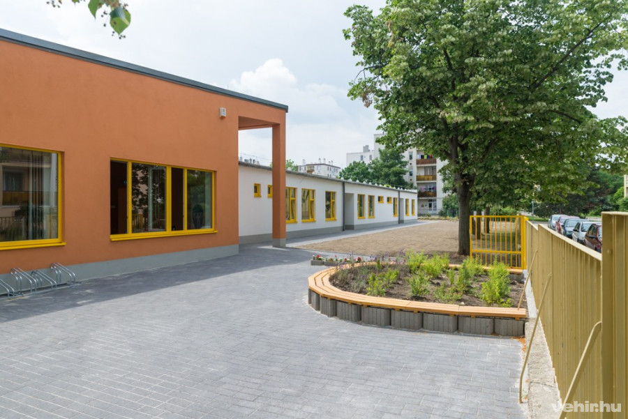 Képeink illusztrációk