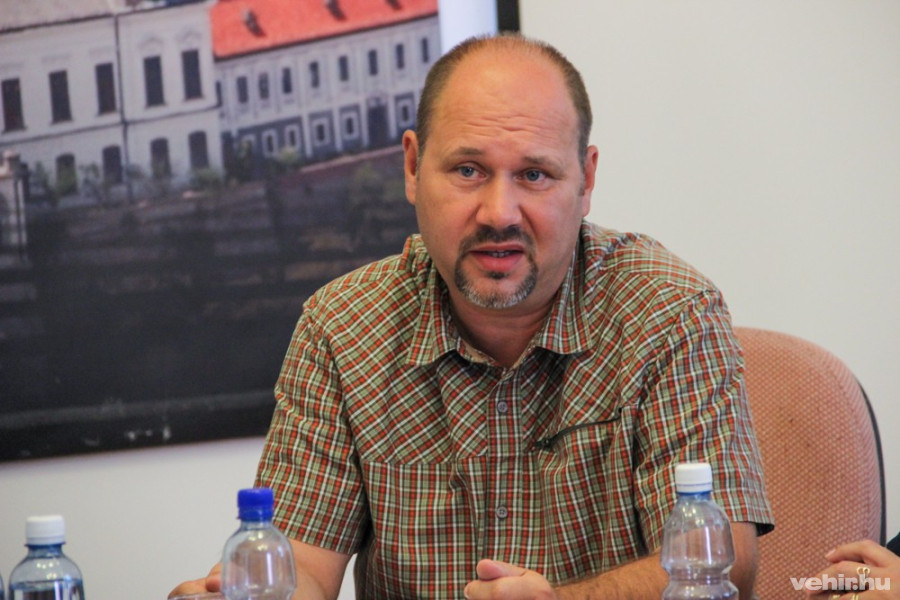 kovács zoltán