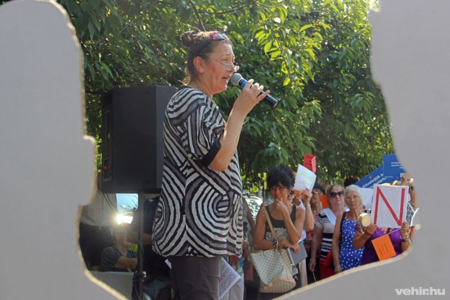 Himmer Éva