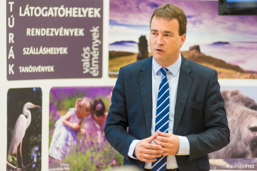 dr. Rácz András