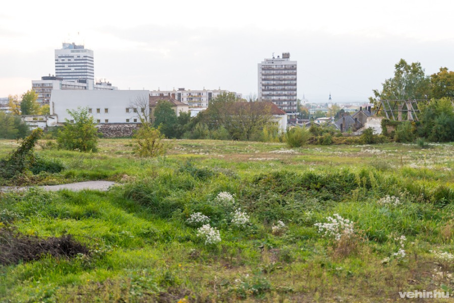 Az egykori Balaton Bútorgyár területe