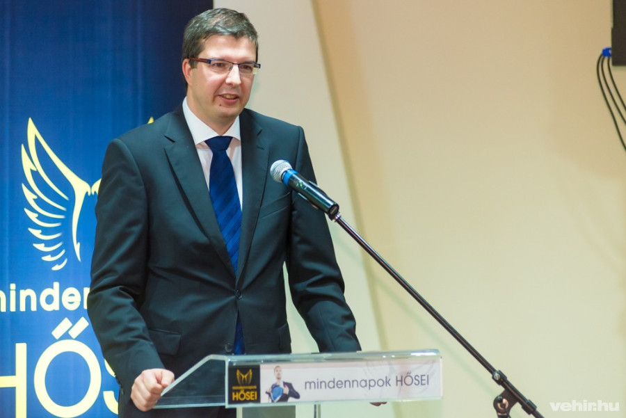 dr. Zsiga Marcell