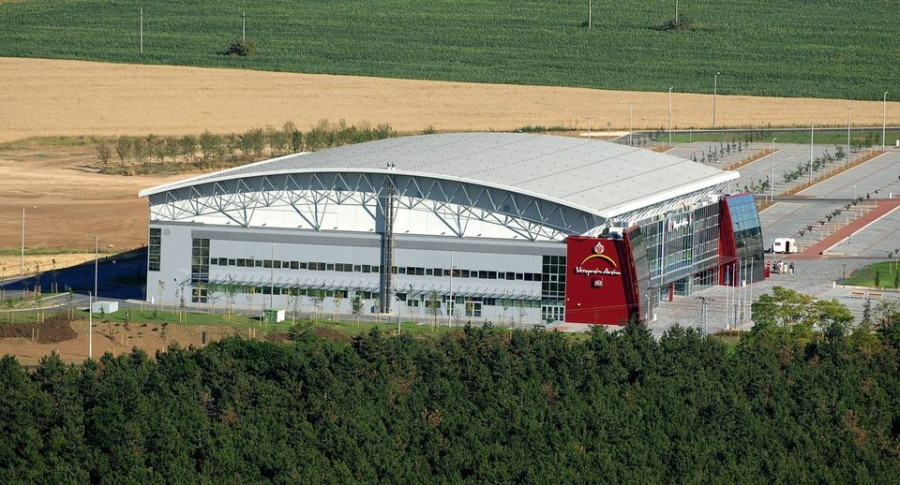 Szomszédokat kapna az Aréna?