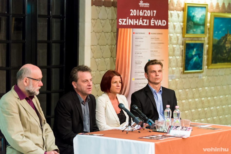 Bal szélen Sebő József