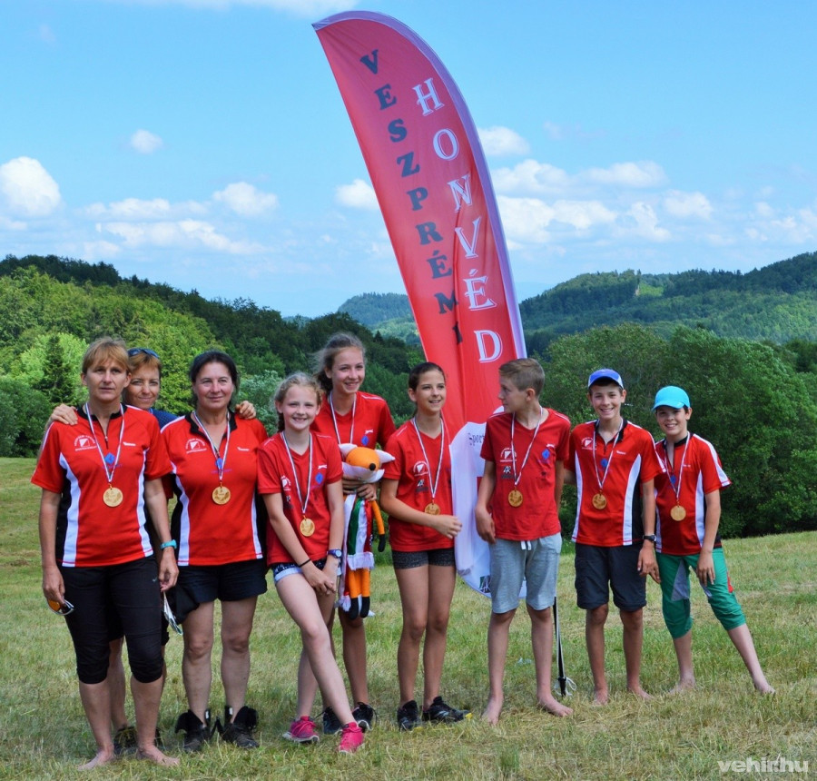 A VHSE csapata - Fotó: Mérő Dominika