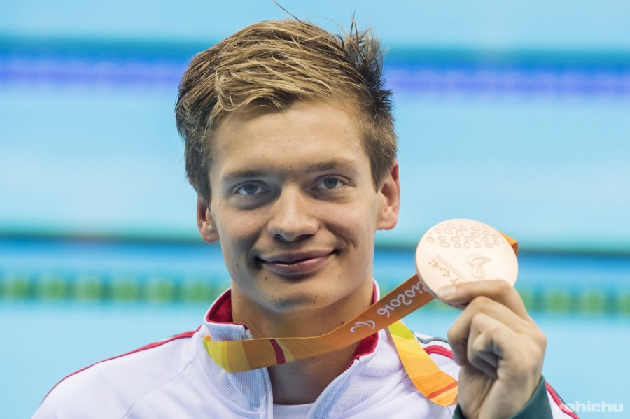 Tóth Tamás az eredményhirdetésén - MTI Fotó: Koszticsák Szilárd