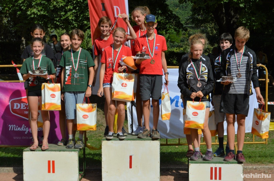 A VHSE magyar bajnok váltója - Fotó: Bálint Mónika