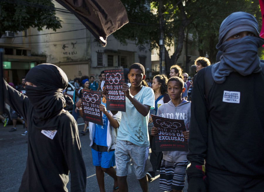 olimpia-ellenes tüntetés Rióban