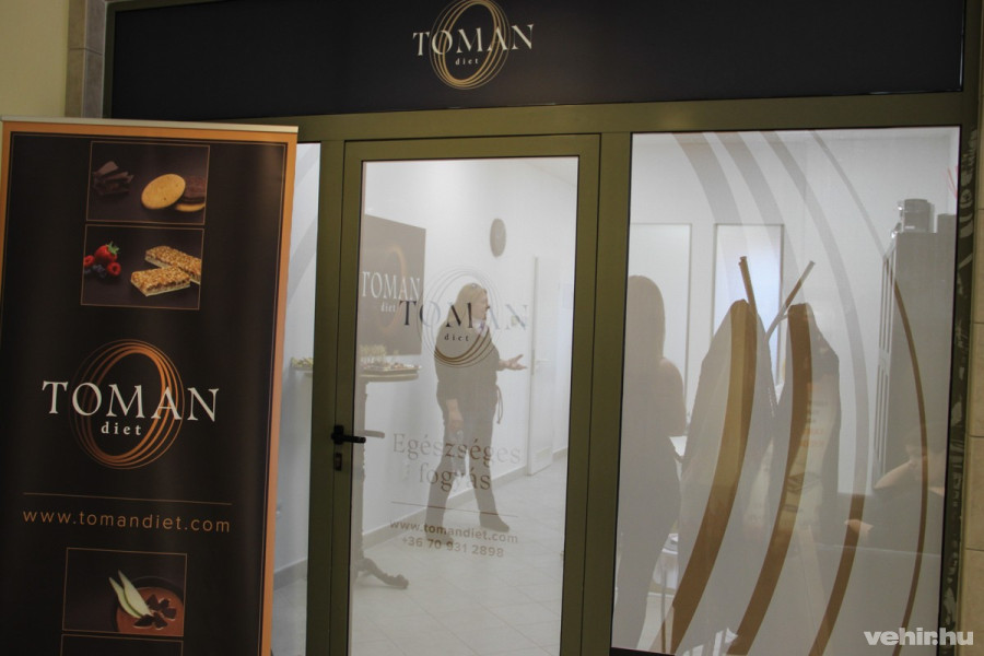 Veszprém, Belvárosi Üzletház földszint (Szeglethy utca 1.)