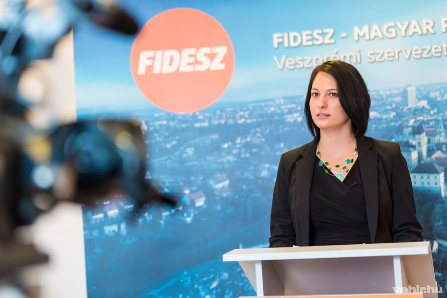 Hegedűs barbara a hétfő délelőtti sajtótájékoztatón