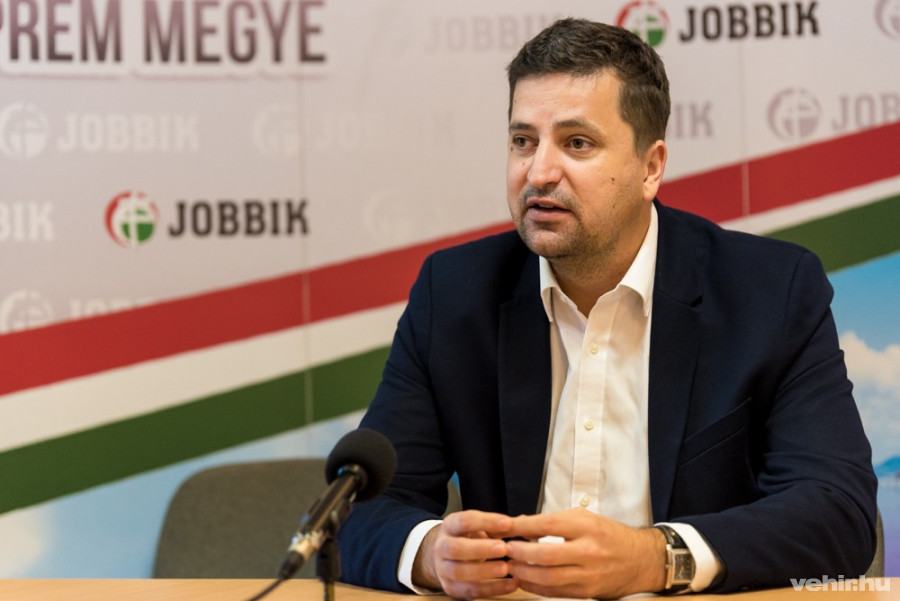 Kepli Lajos szerint az aláírás még kiszolgáltatottabbá tenné a magyar piac amúgy is külföldi vállalatoktól való függését.