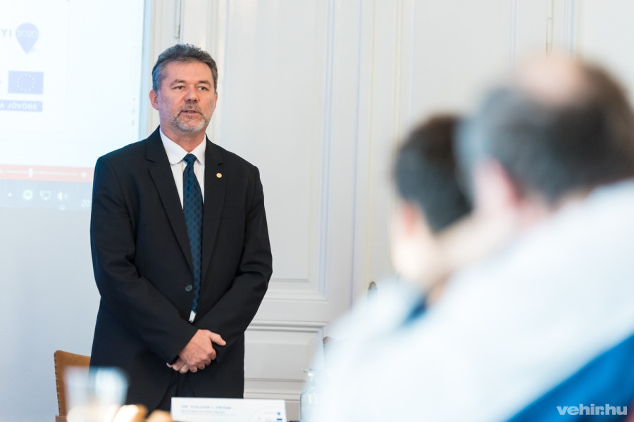 Dr. Polgár J. Péter