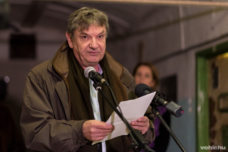 A kiállítást Markó György nyitotta meg