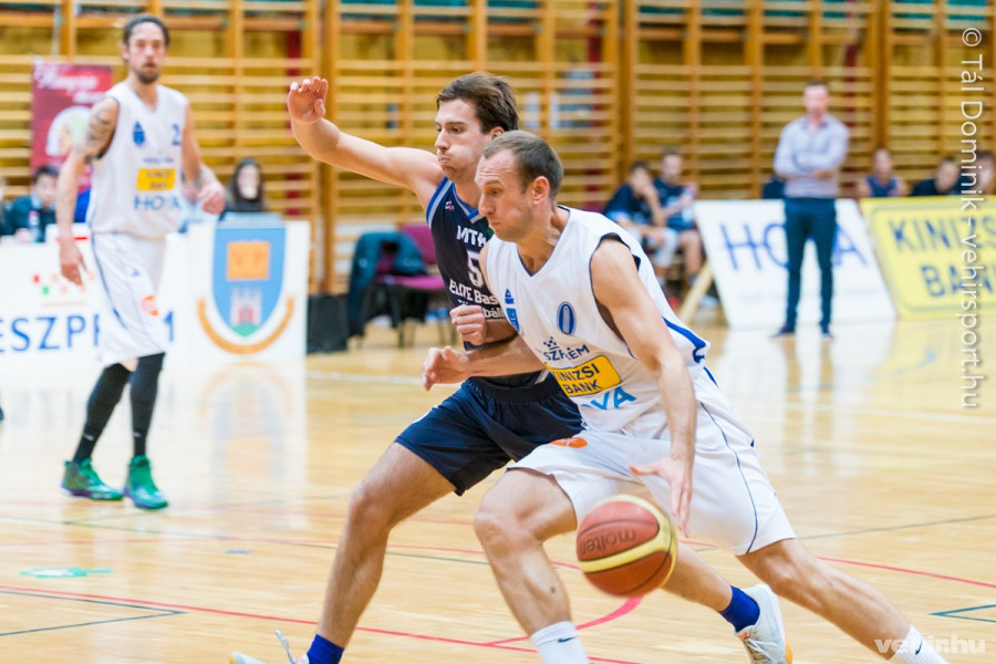 Újabb magabiztos sikert aratott a Hoya (archív fotó)