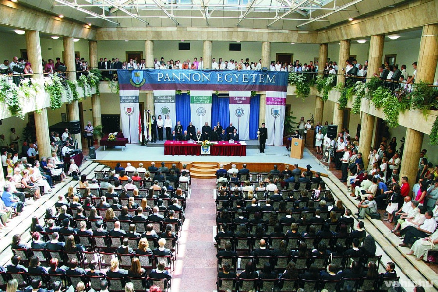 A Pannon Egyetem szenátusa meg kívánja tartani a Georgikon Kart
