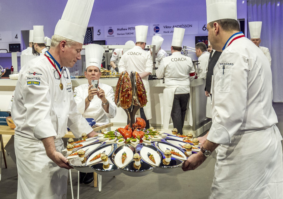 A győztes amerikai csapat fogása