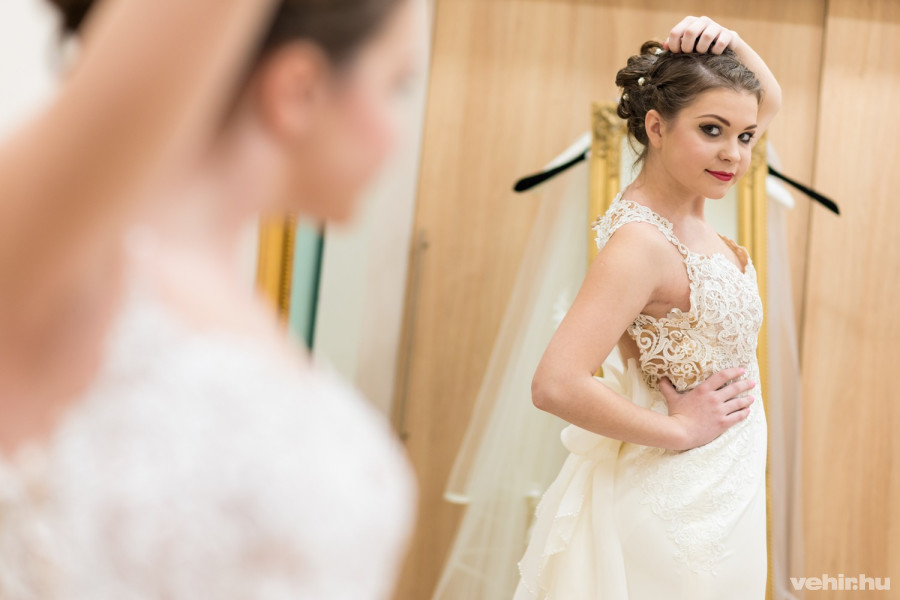 A Love Bridal ruhája