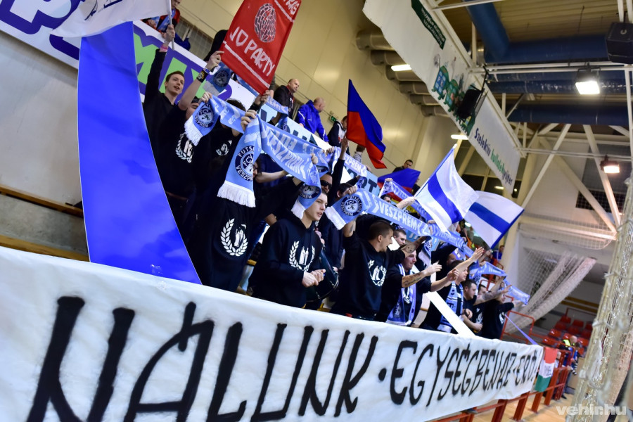 A veszprémi szurkolók idegenbe is elkísérik kedvenceiket (archív fotó)