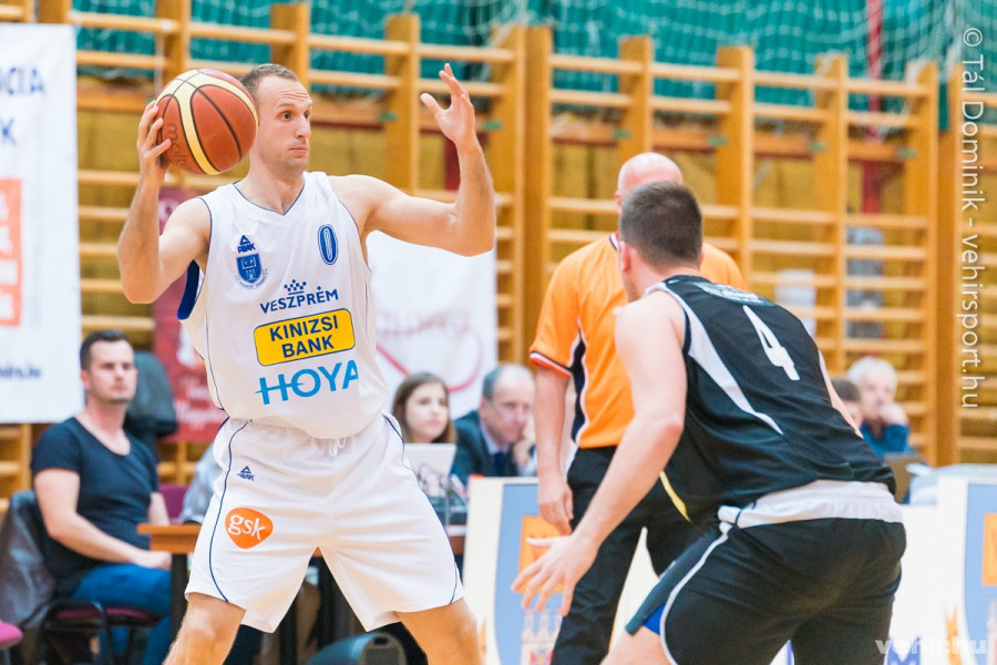 A vártnál könnyebben nyert a Hoya (archív fotó)