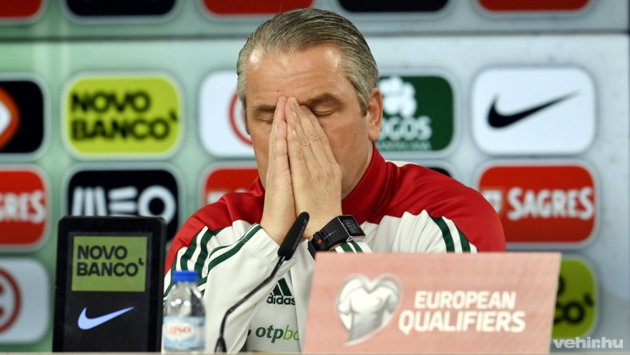 Bernd Storck, a Portugália elleni világbajnoki selejtező mérkőzésre készülő magyar válogatott szövetségi kapitánya a lisszaboni Fény Stadionban tartott sajtótájékoztatón. MTI Fotó: Illyés Tibor