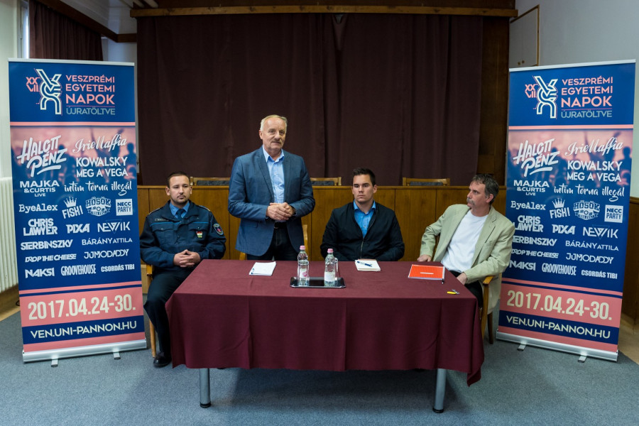 Felszólal: Baumgartner Lajos