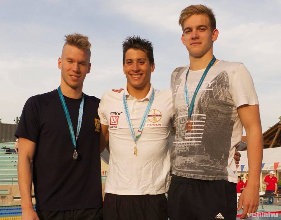 Rasovszky Kristóf (a kép jobb oldalán) két érmet is szerzett