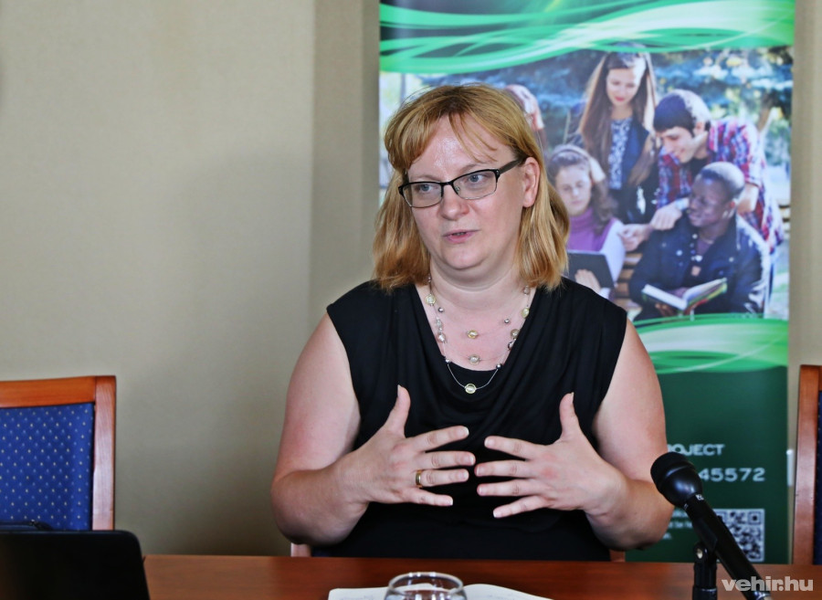 Fehérvölgyi Beáta